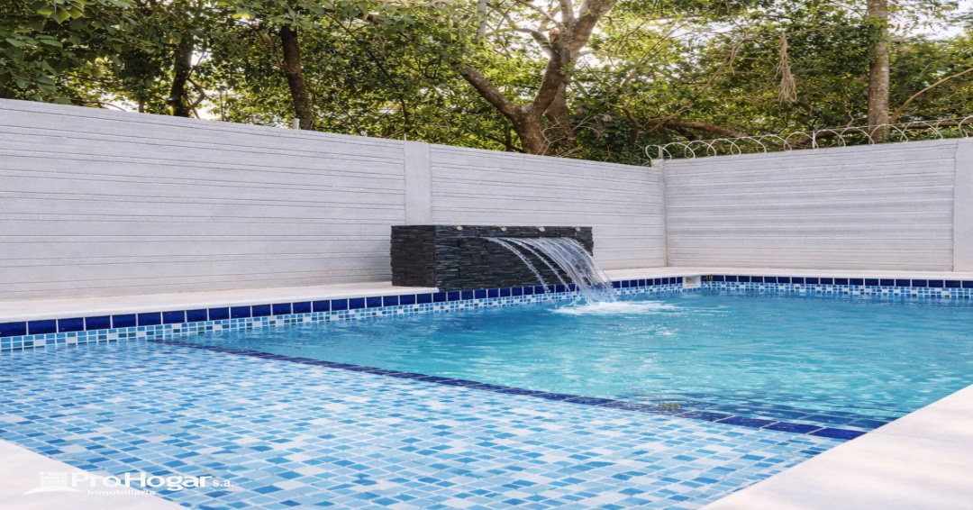 Venta de Propiedad Amplia en Luque