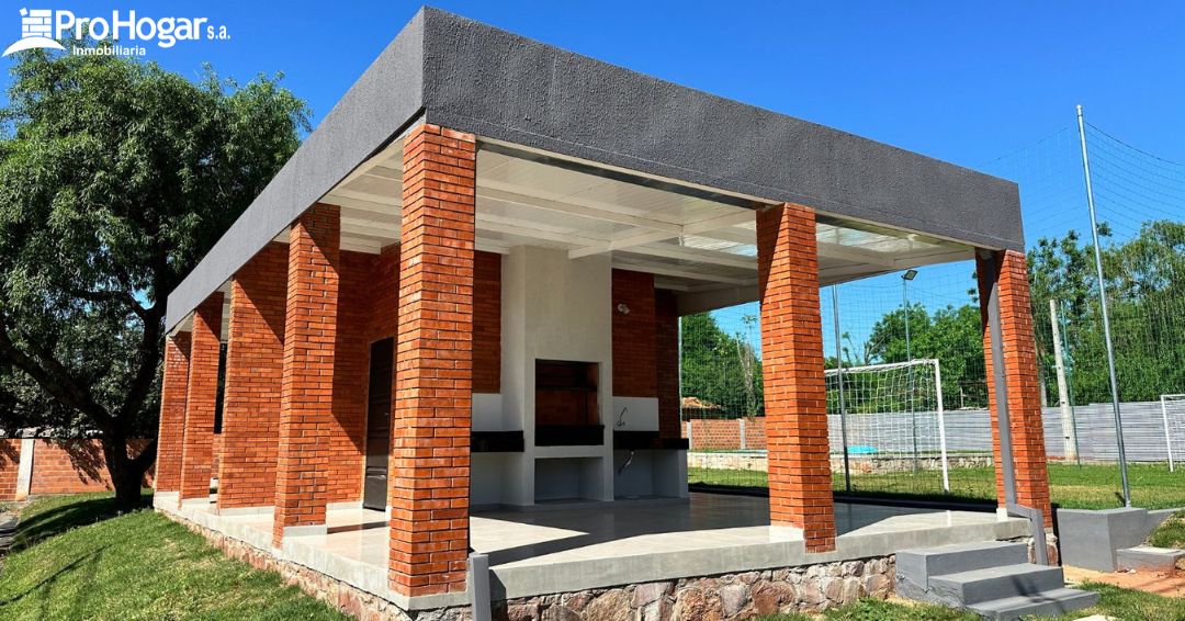 Hermosa Casa a Estrenar en Luque, Barrio Arasy 2