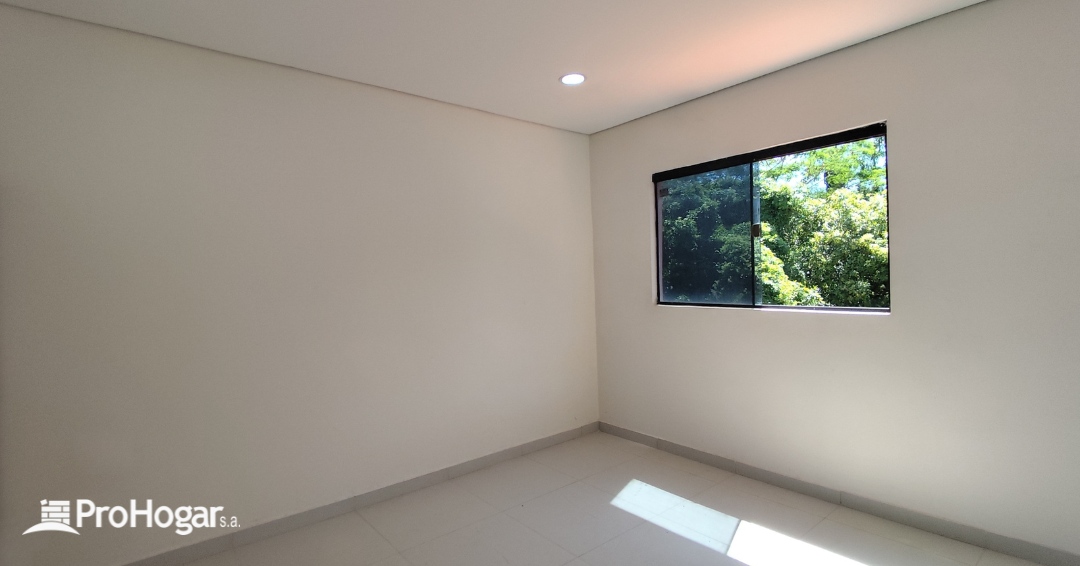 Vendo Duplex en  Zona Cañada Garay, Luque.