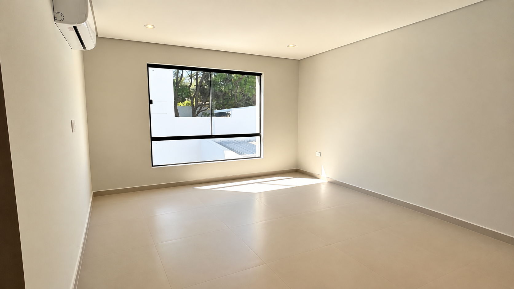 Venta de Dúplex de 3 Dormitorios, en Luque