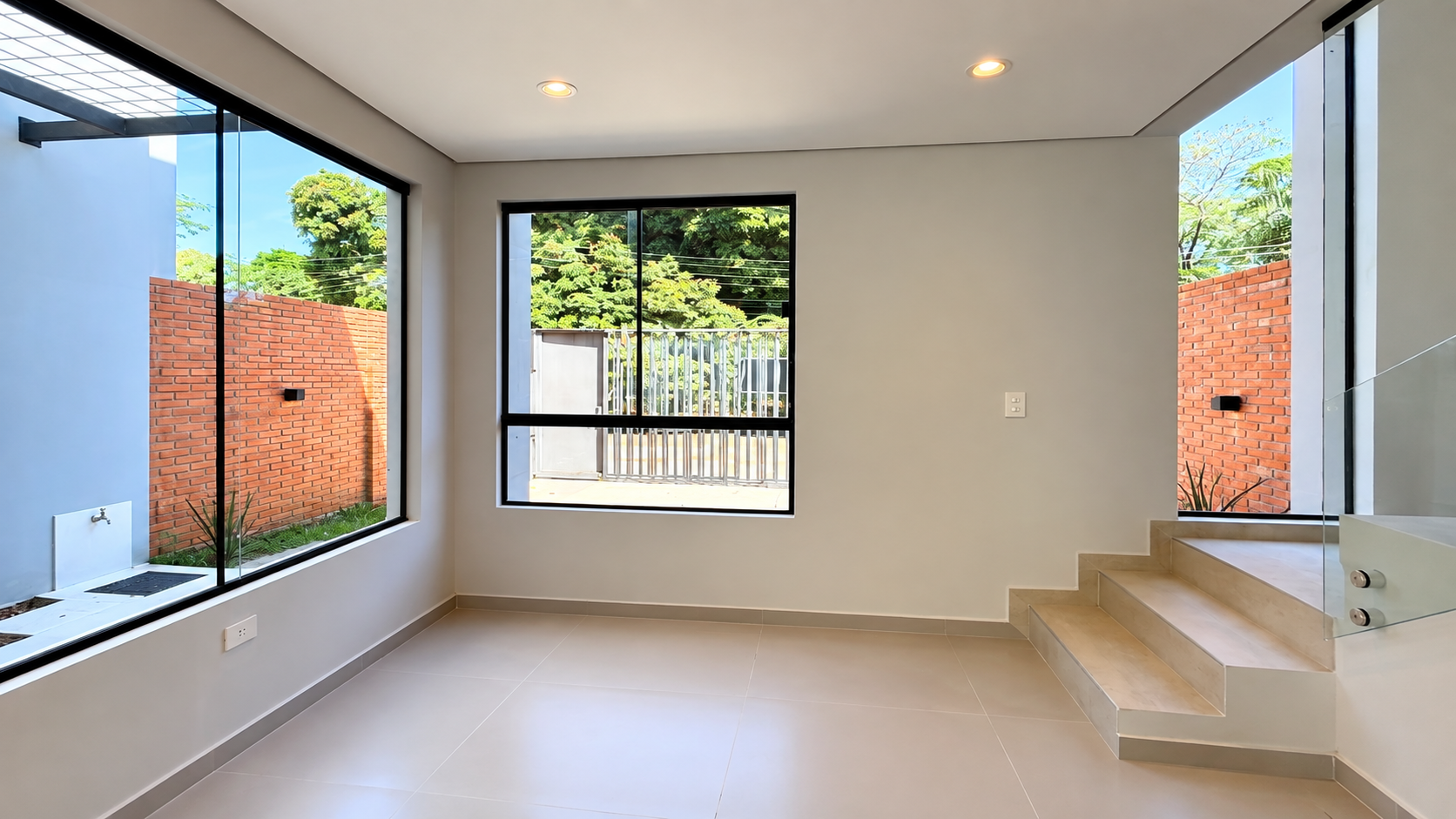 Venta de Dúplex de 3 Dormitorios, en Luque
