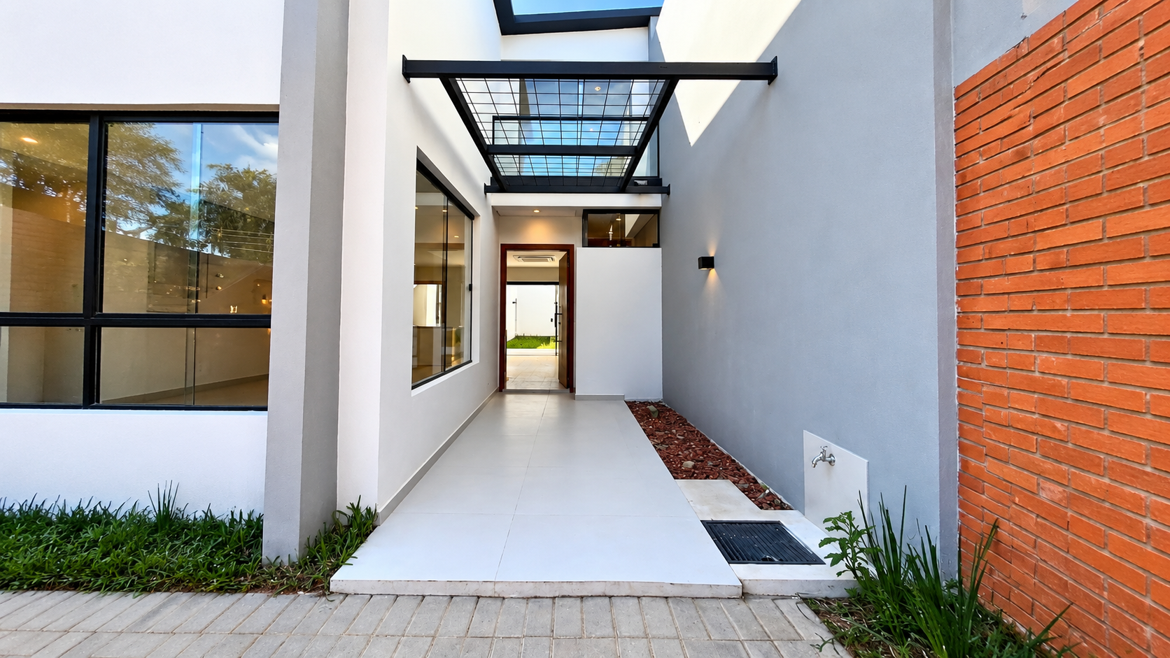 Venta de Dúplex de 3 Dormitorios, en Luque