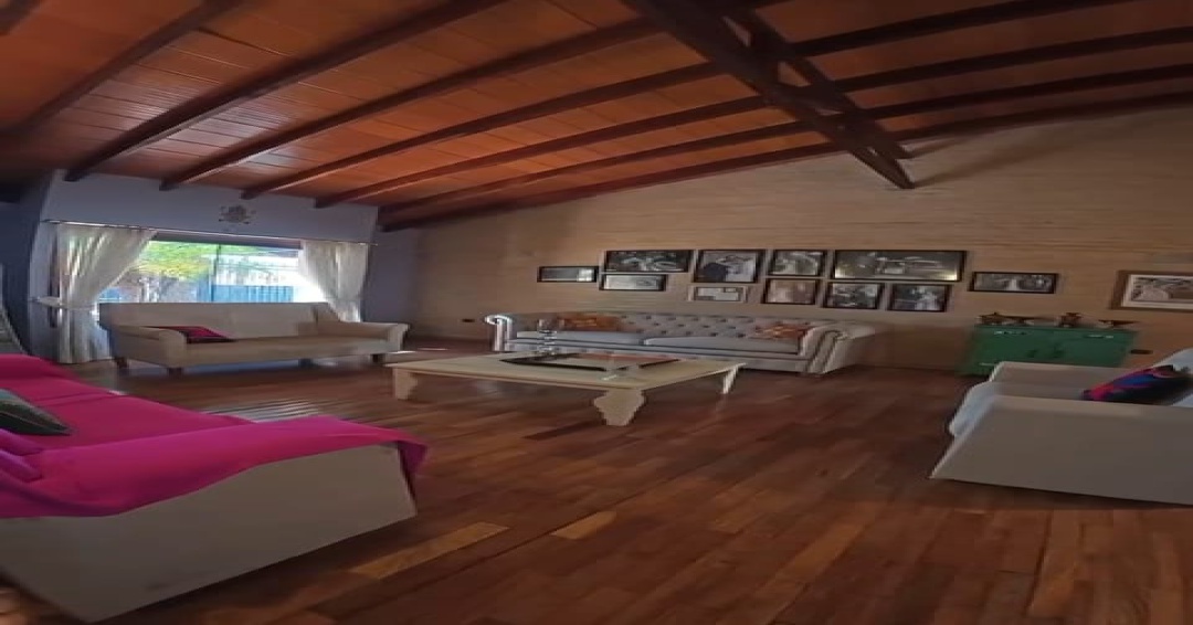 Encantadora Casa en Venta en Fernando de la Mora, zona Shopping Pinedo